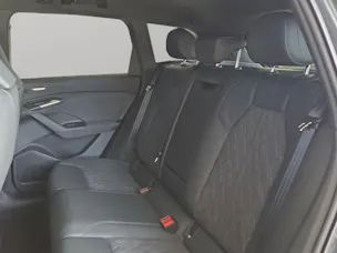 AUDI Q6 e-tron quattro