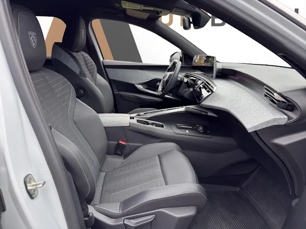 PEUGEOT 5008 1.2 Hybrid e-DCS6 GT 7 Plätzer