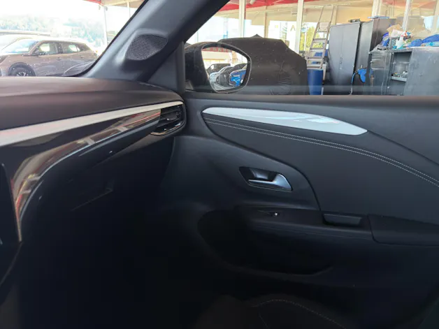 OPEL Corsa-e 156 GS Pack Komfort 3 Phaser