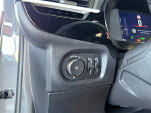 OPEL Corsa-e 156 GS Pack Komfort 3 Phaser