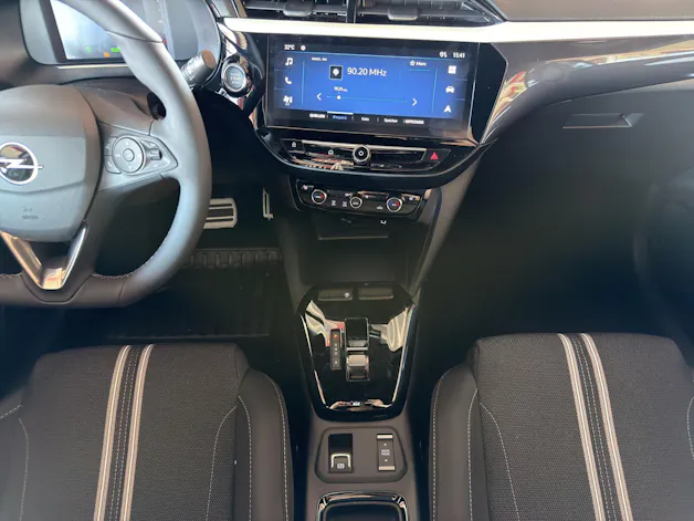 OPEL Corsa-e 156 GS Pack Komfort 3 Phaser
