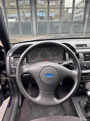 FORD Escort 2.0i 16V RS