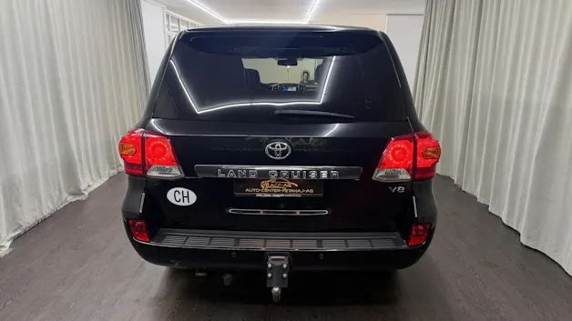 Toyota Land Cruiser V8 4.5 D-4D Sol