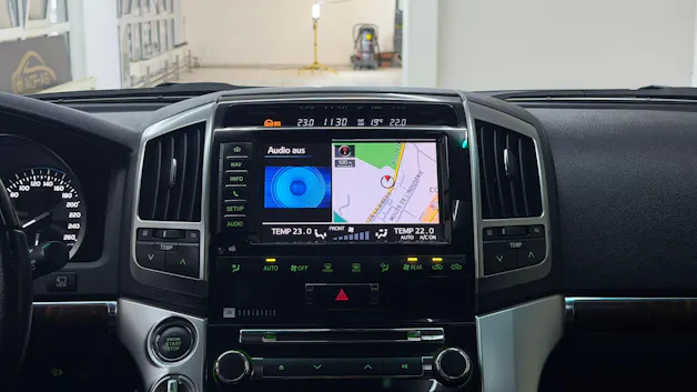 Toyota Land Cruiser V8 4.5 D-4D Sol