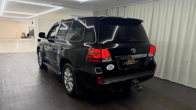 Toyota Land Cruiser V8 4.5 D-4D Sol