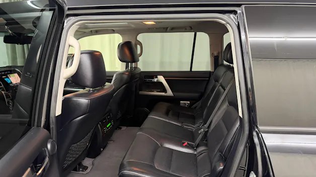 Toyota Land Cruiser V8 4.5 D-4D Sol