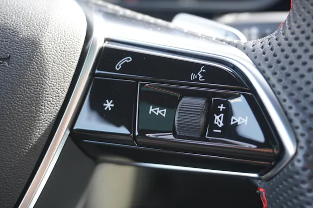 AUDI Q8 55 e-tron Black Edition quattro S-LINE!!!