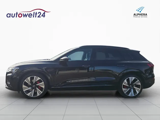 AUDI Q8 55 e-tron Black Edition quattro S-LINE!!!