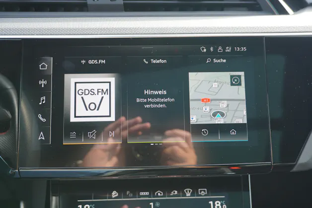 AUDI Q8 55 e-tron Black Edition quattro S-LINE!!!