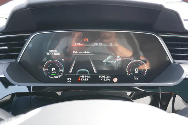 AUDI Q8 55 e-tron Black Edition quattro S-LINE!!!