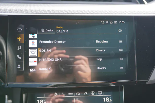 AUDI Q8 55 e-tron Black Edition quattro S-LINE!!!