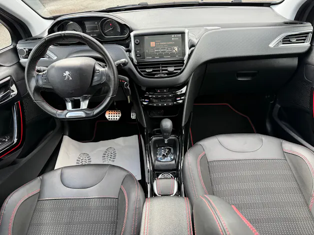 PEUGEOT 2008 1.2 PureTech GT Line EAT6