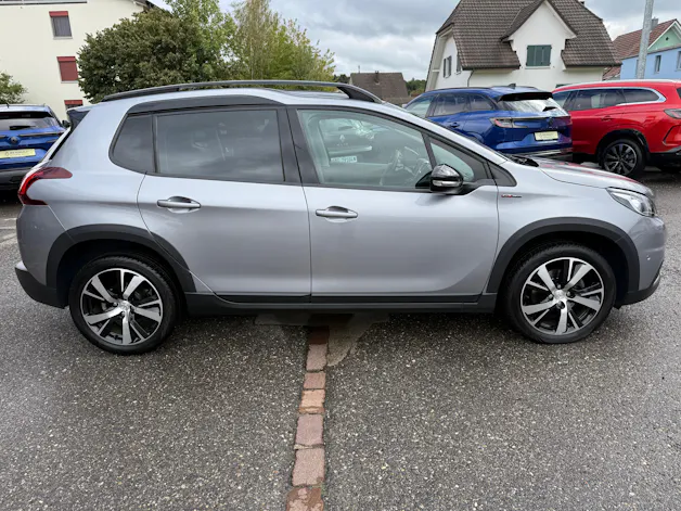 PEUGEOT 2008 1.2 PureTech GT Line EAT6