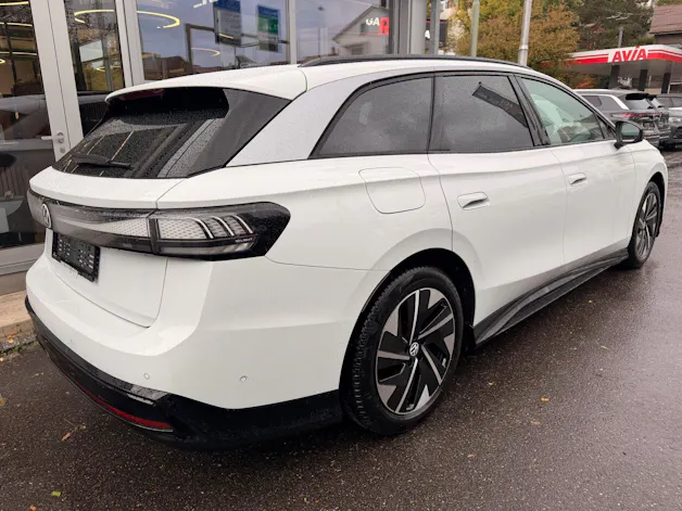 VW ID.7 Tourer Pro 286 PS ***ANHÄNGERKUPPLUNG***