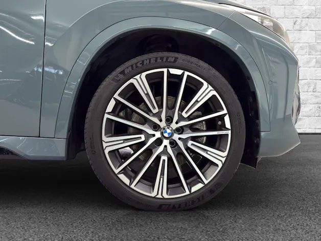 BMW X1 23d xDrive paddles