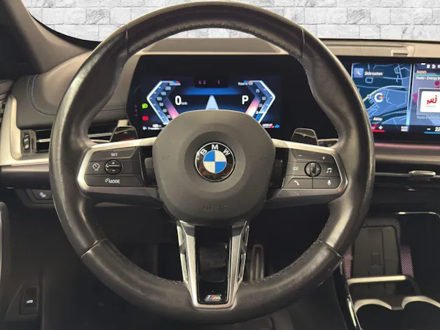 BMW X1 23d xDrive paddles