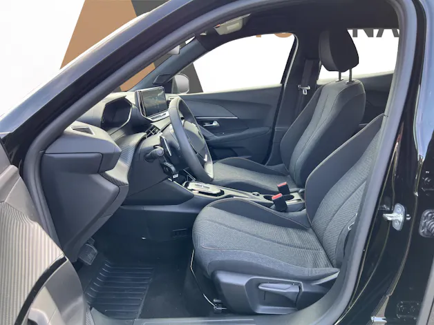 PEUGEOT 2008 1.2 Hybrid 145 Style