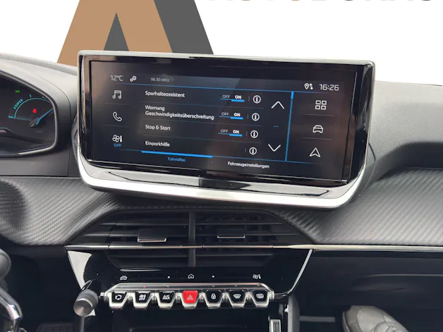 PEUGEOT 2008 1.2 Hybrid 145 Style