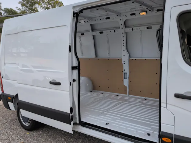 RENAULT Master T35 2.3 Blue dCi 135 L3H2