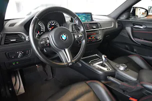 BMW M2 Competition Drivelogic