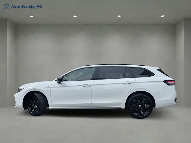 VW Passat Variant 1.5 TSI evo2 Plug-In- Hybrid R-Line DSG