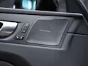VOLVO XC60 B5 Benzin Mild Hybrid AWD Plus Dark Geartronic *Facelift*Werksgarantie*Panorama*Head-Up*Harman/Kardon*