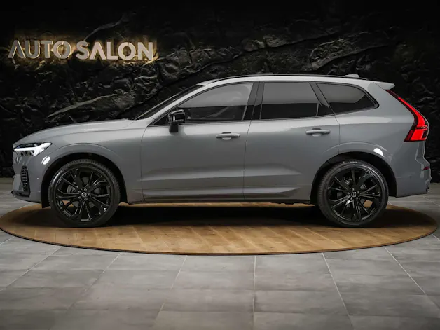 VOLVO XC60 B5 Benzin Mild Hybrid AWD Plus Dark Geartronic *Facelift*Werksgarantie*Panorama*Head-Up*Harman/Kardon*