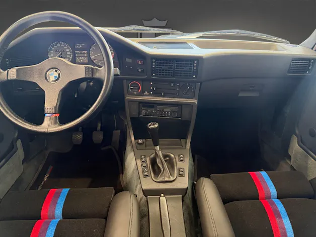 BMW 528i