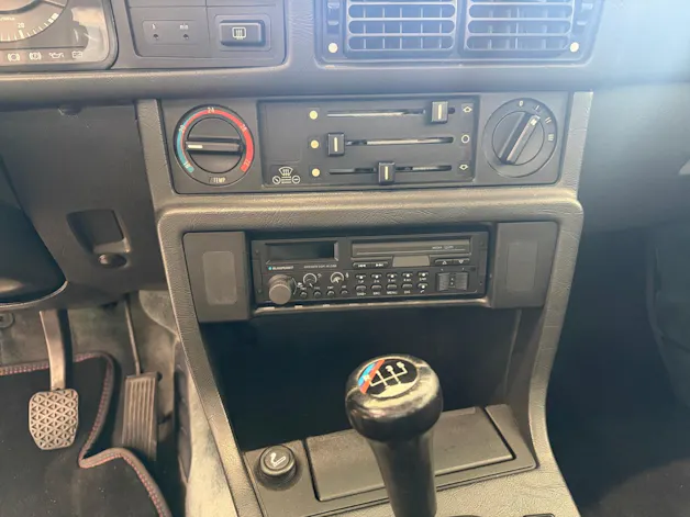 BMW 528i