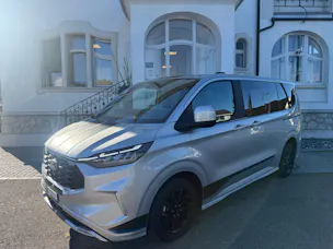 FORD Tourneo Bus 320 L1H1 Sport Automat