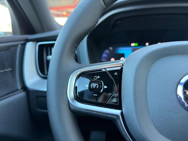 VOLVO XC60 2.0 T8 TE Black Edition eAWD
