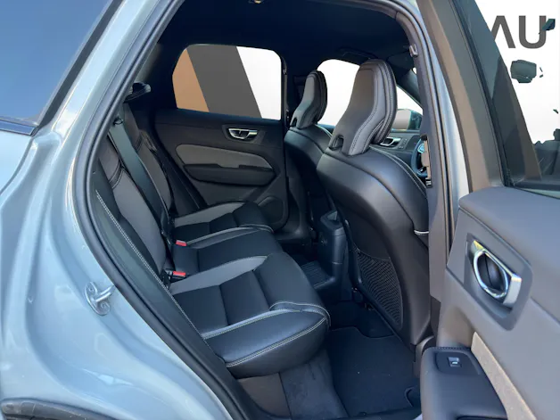 VOLVO XC60 2.0 T8 TE Black Edition eAWD