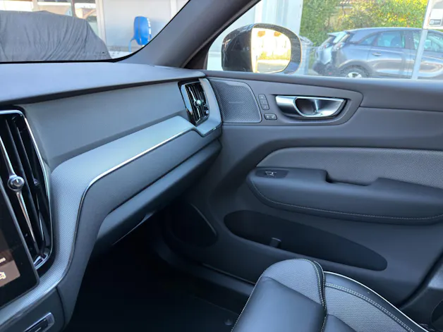 VOLVO XC60 2.0 T8 TE Black Edition eAWD