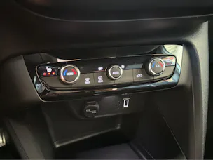 OPEL Corsa-e 156 GS Pack Komfort 3 Phaser