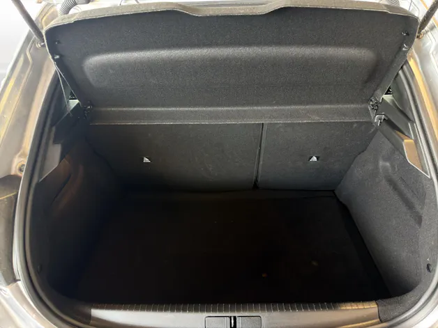 PEUGEOT 208 1.2 Hybrid Style