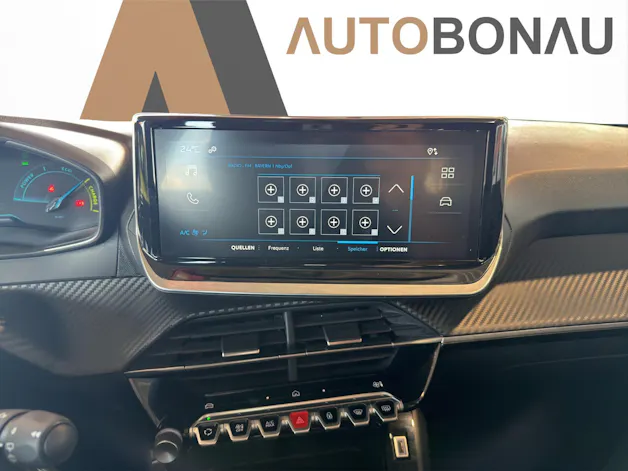 PEUGEOT 208 1.2 Hybrid Style