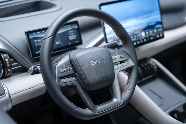 BYD Atto 3 EVO 74.8 kWh Excellence AWD / Head-Up / Panorama-Schiebedach / 360° Kamera
