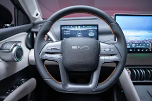BYD Atto 3 EVO 74.8 kWh Excellence AWD / Head-Up / Panorama-Schiebedach / 360° Kamera