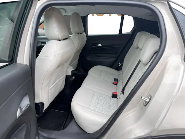 FIAT 600 1.2 Hybrid La Prima