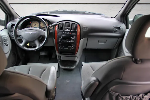 CHRYSLER Grand Voy. 2.8 CRD LX Automatic