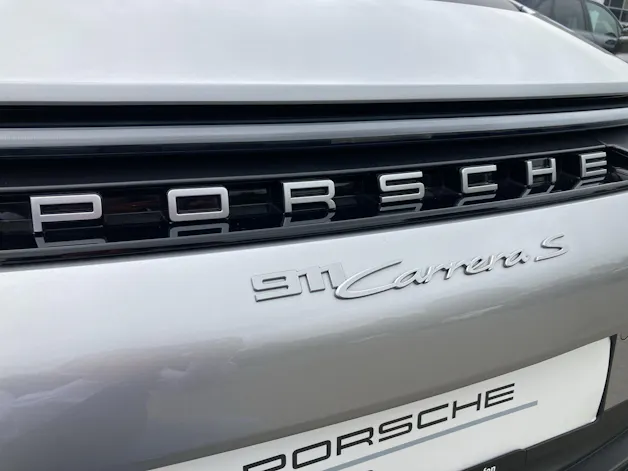 PORSCHE 911 Carrera S