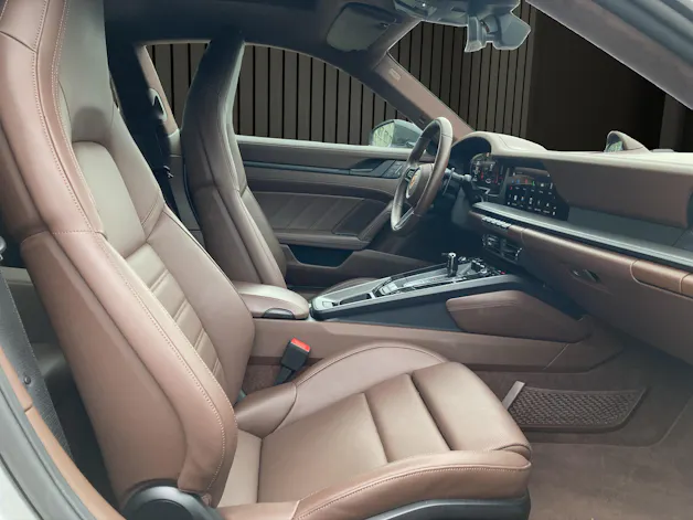 PORSCHE 911 Carrera S