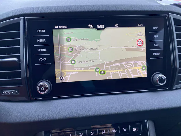 SKODA Karoq 1.5 TSi SportLine DSG-Automat