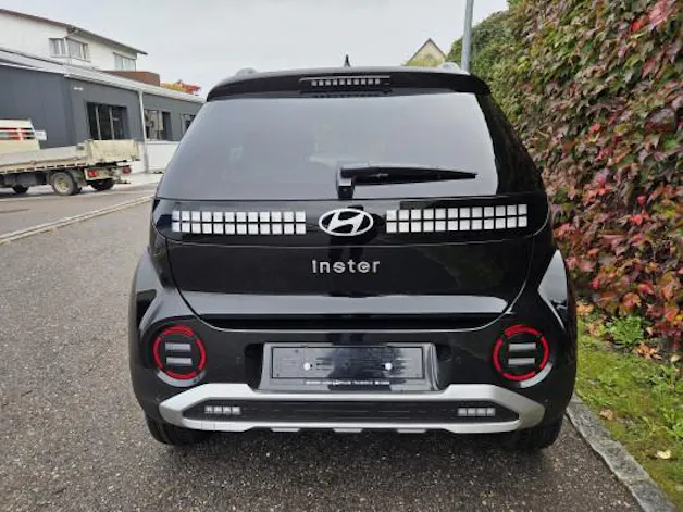 HYUNDAI Inster 49kWh Amplia
