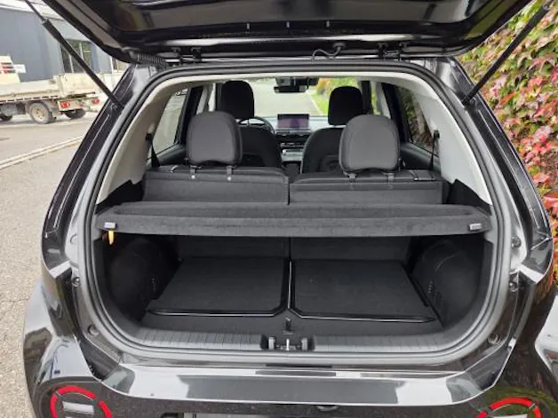 HYUNDAI Inster 49kWh Amplia