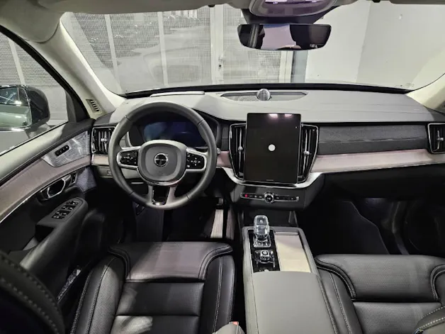 VOLVO XC90 2.0 T8 TE Ultra Dark eAWD