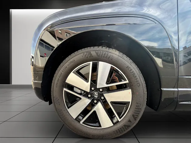 HYUNDAI Ioniq 9 110kWh Vertex 4WD