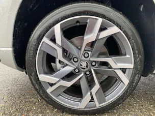 SKODA Karoq 1.5 TSi SportLine DSG-Automat