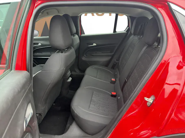 FIAT 600 1.2 Hybrid 145 Cult