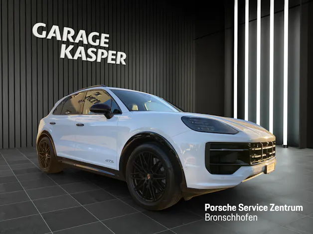 PORSCHE Cayenne GTS